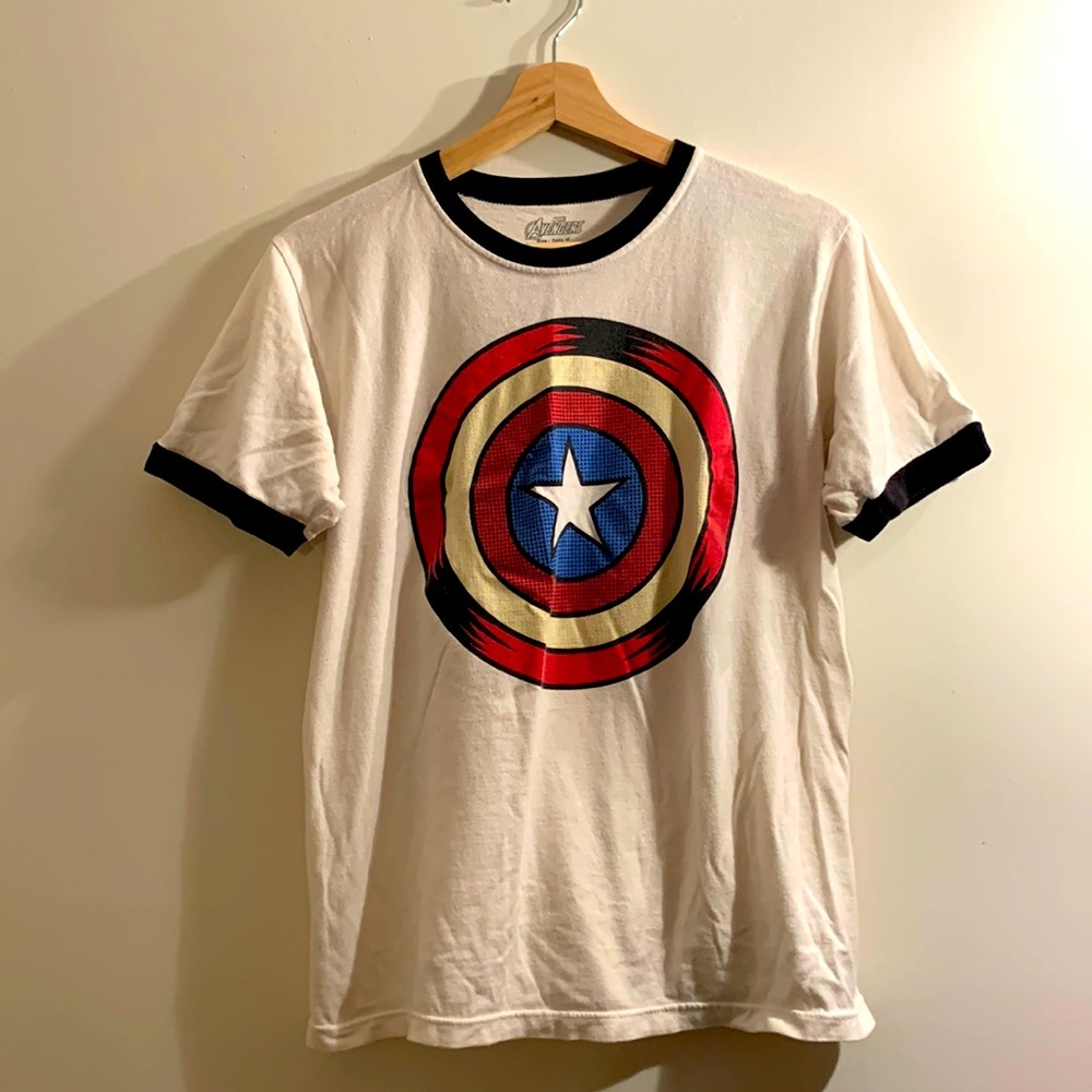 Marvel Avengers Comic Captain America Shield Ringer T-Shirt (Size M)